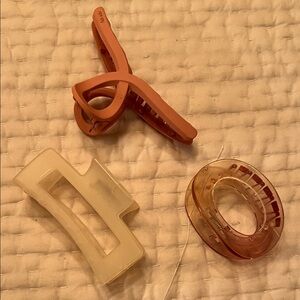 Set of Hair Clips in Pink and Cream